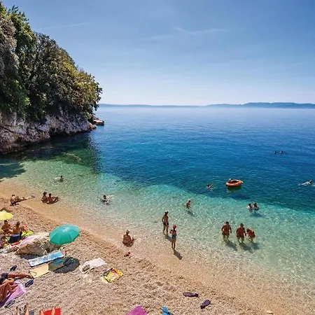 V&v Center アパート